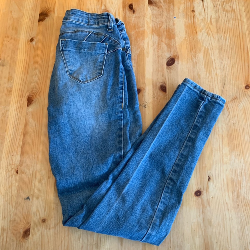 Blue asphalt ripped jeans
